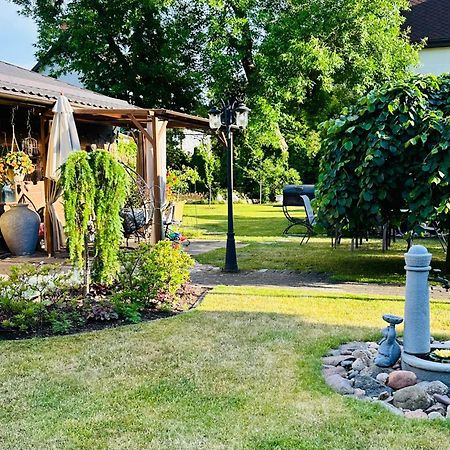 Apartamento Anni Ventspils Exterior foto