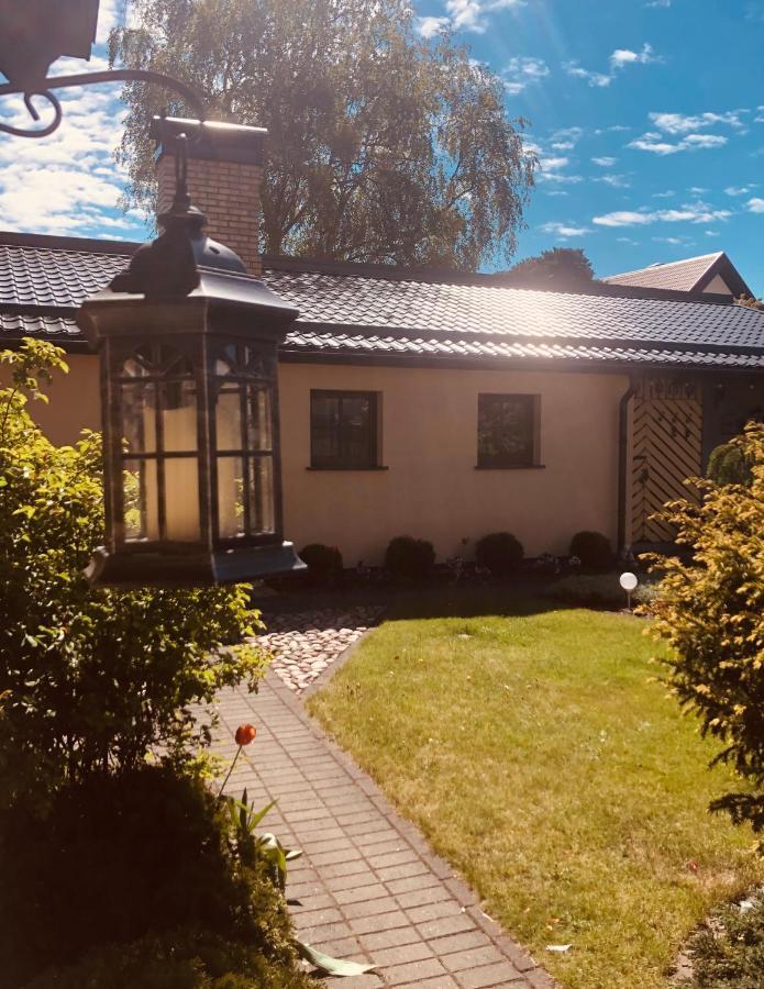 Apartamento Anni Ventspils Exterior foto