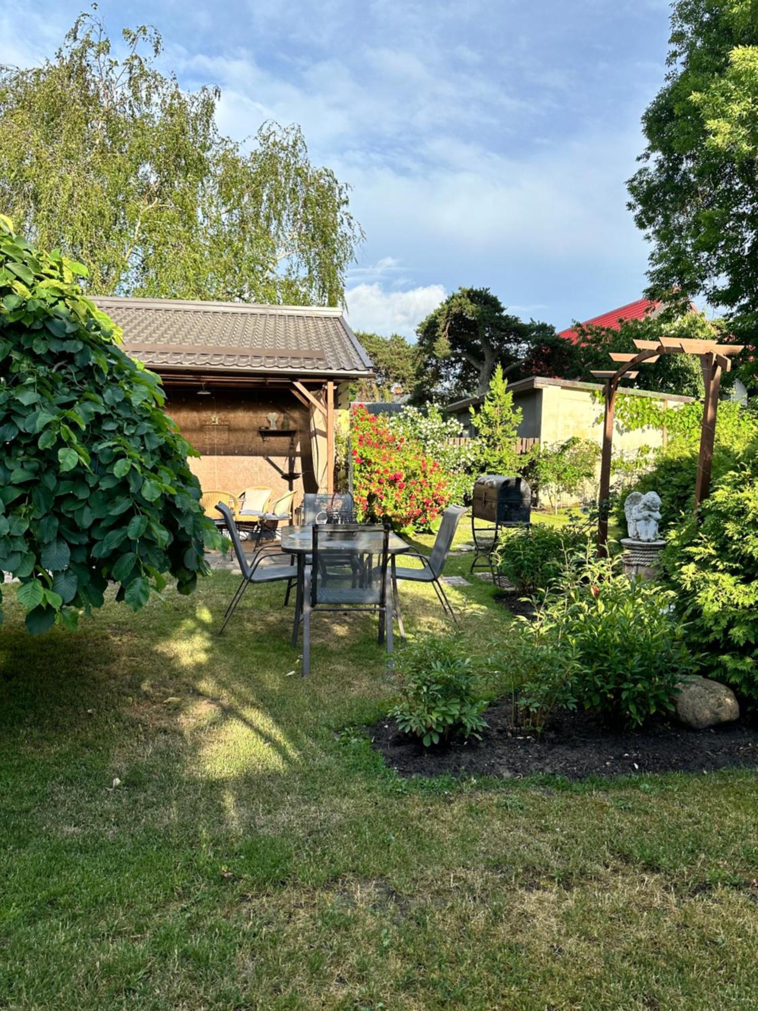 Apartamento Anni Ventspils Exterior foto